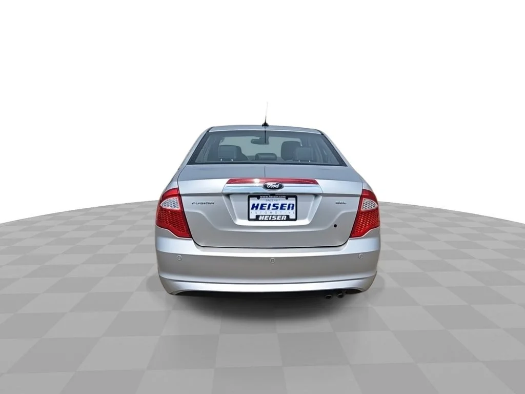Used 2012 Silver Ford SEL image 7