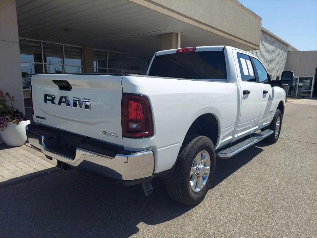 Certified Used 2025 White Ram Big Horn image 7