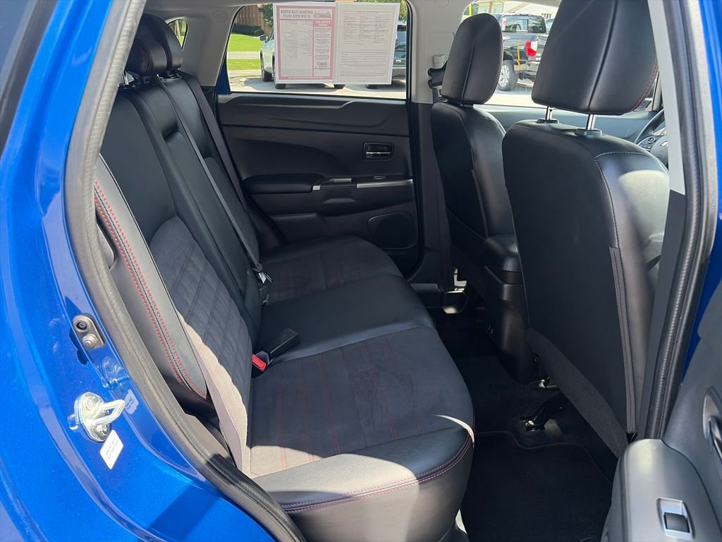 Used 2025 Blue Mitsubishi 2.0 SE image 36