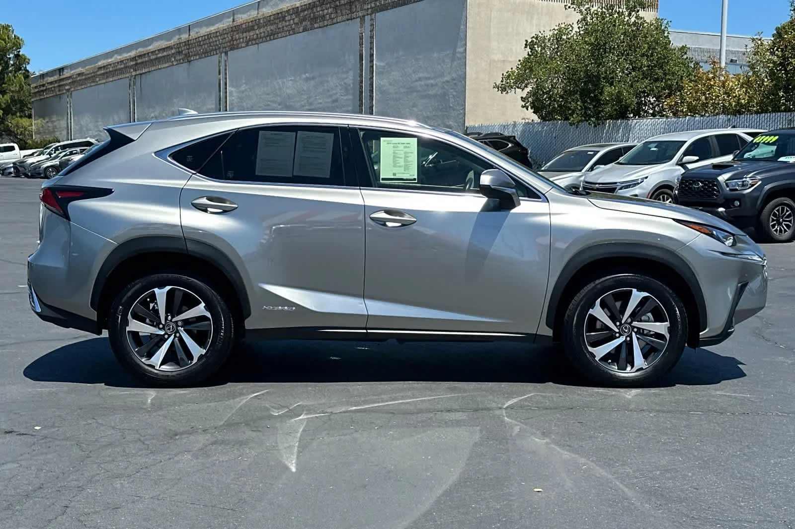 Used 2021 Atomic Silver Lexus  image 6