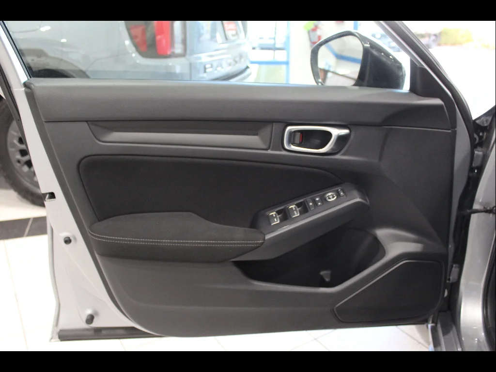 2022 Honda Civic Hatchback Sport - Photo 15