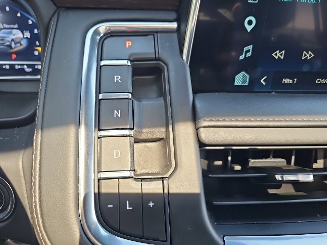 Used 2024 Sterling Gray Metallic Chevrolet High Country image 24