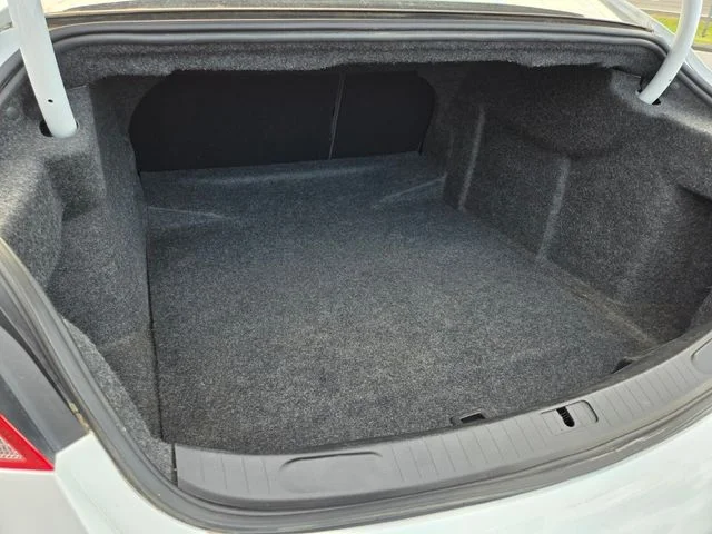 Used 2015 White Chevrolet LT image 16
