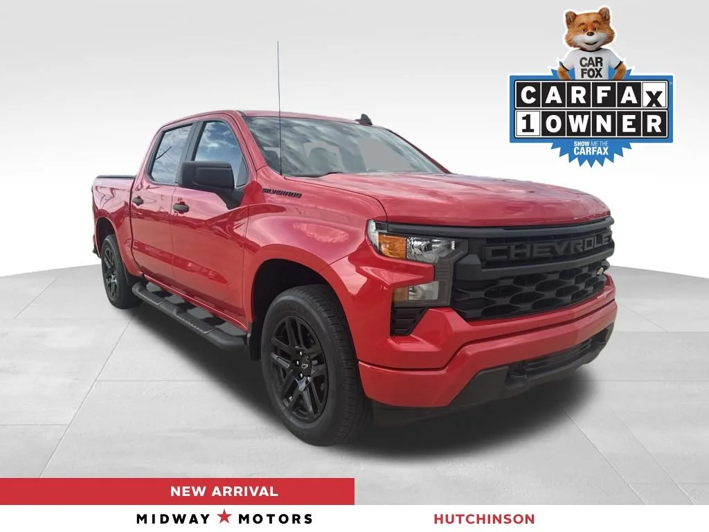 Used 2022 Red Chevrolet Custom image 1