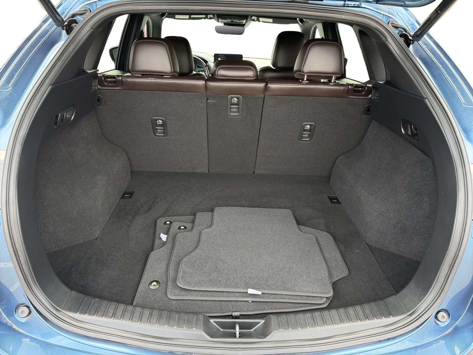 Certified Used 2021 Eternal Blue Mazda Signature image 17