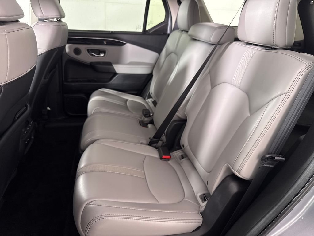 2024 Honda Pilot EX-L - Photo 12