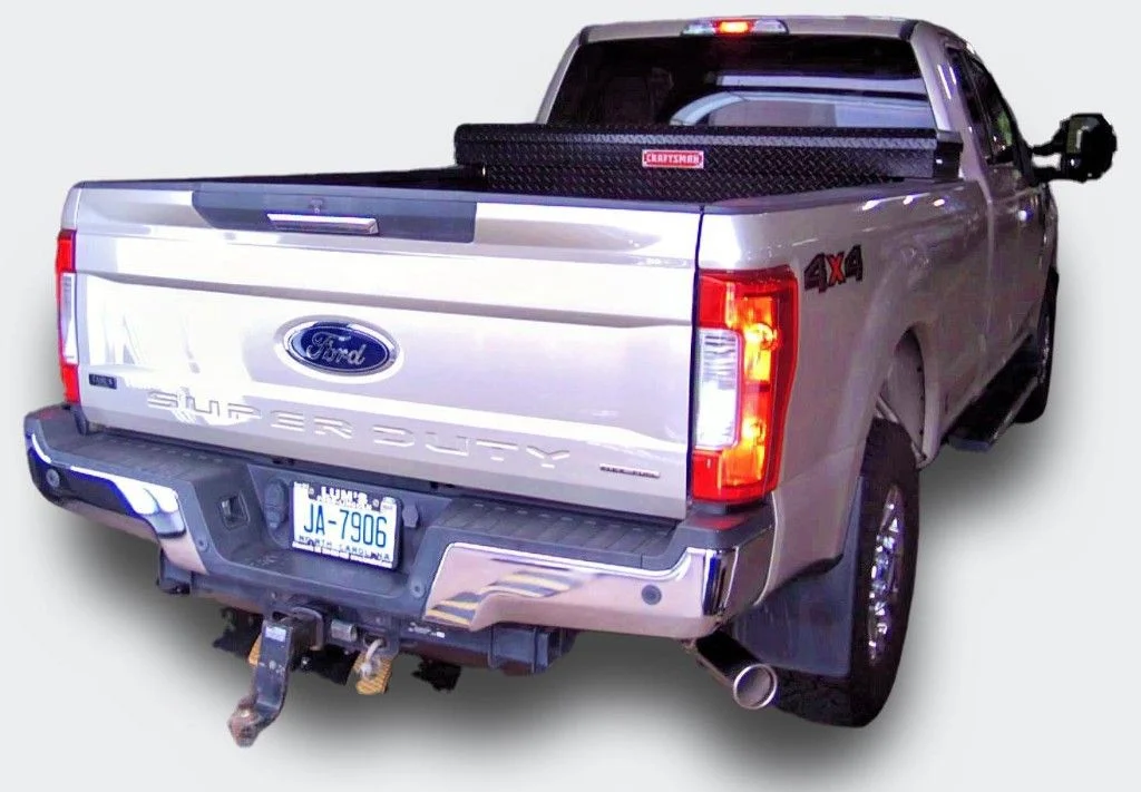 Used 2017 Gold Ford XLT image 3