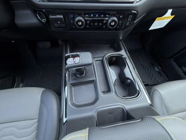 2026 Chevrolet Silverado 1500 ZR2 - Photo 16