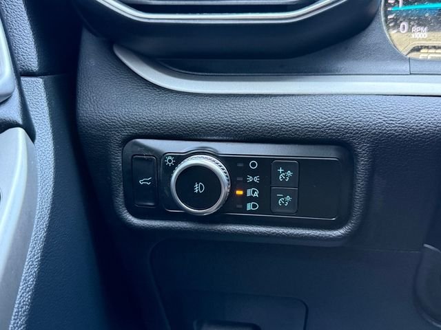 Used 2022 Gray Ford XLT image 16