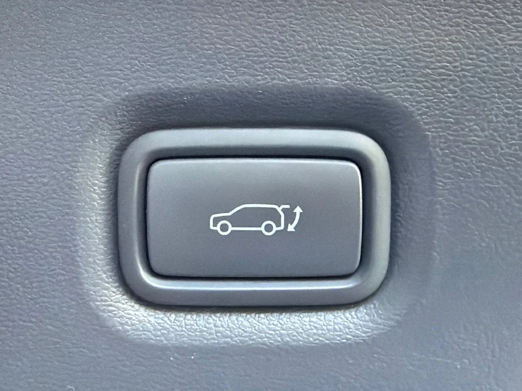 Used 2023 Blue Hyundai SEL image 19
