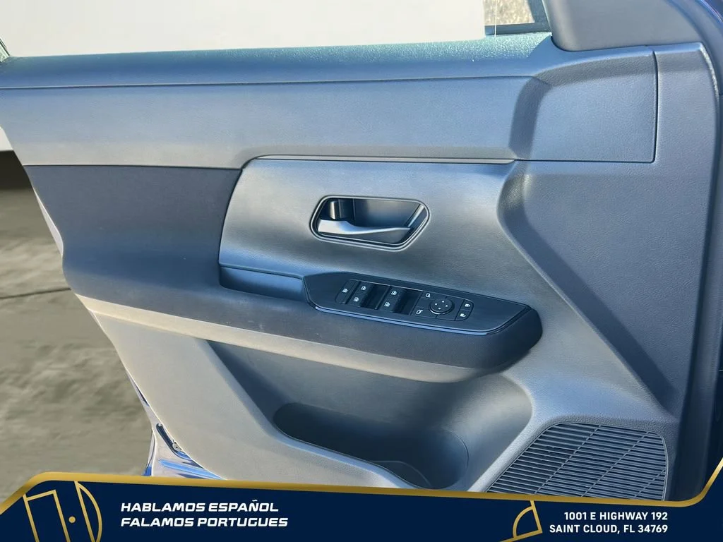 Used 2025 Blue Nissan S FWD image 12