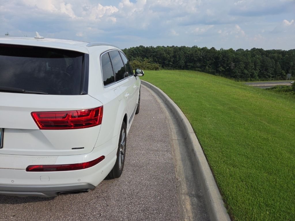 Used 2019 Glacier White Metallic Audi 55 Premium Plus image 8