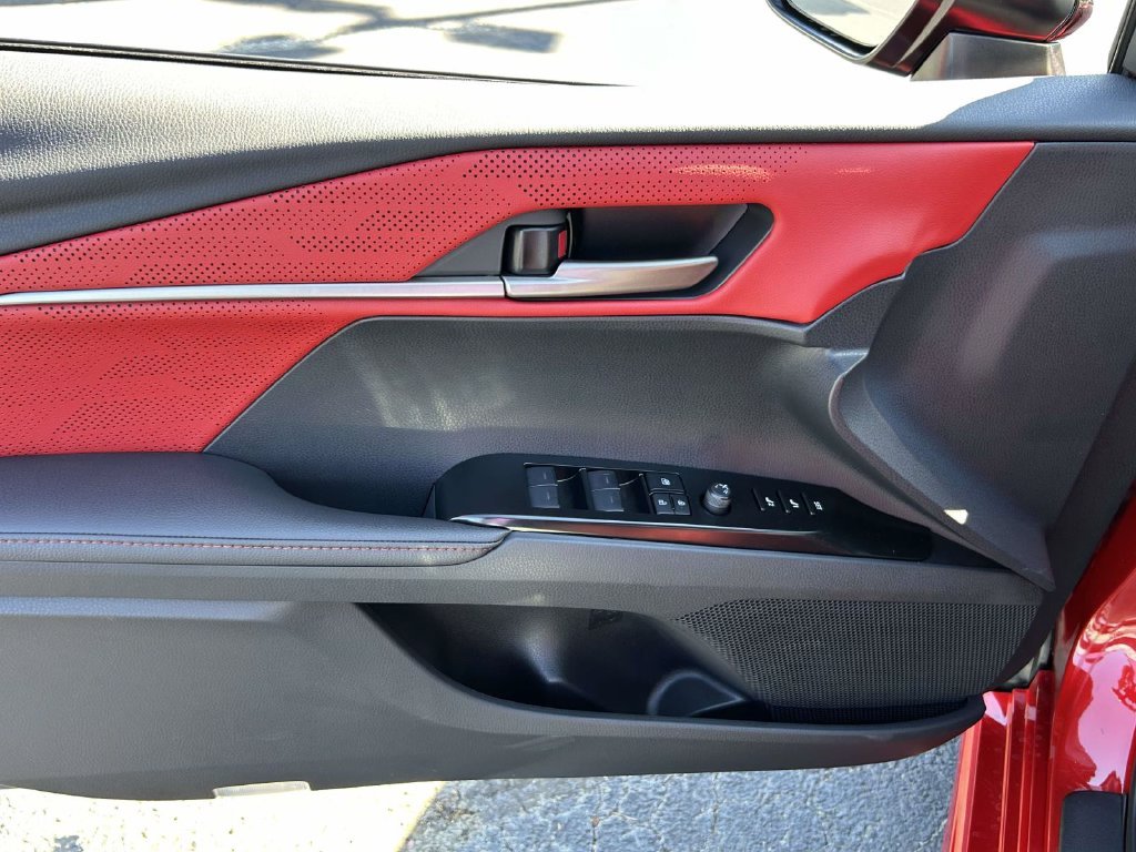 New 2027 Supersonic Red with Midnight Black Metallic roof Toyota XSE image 17