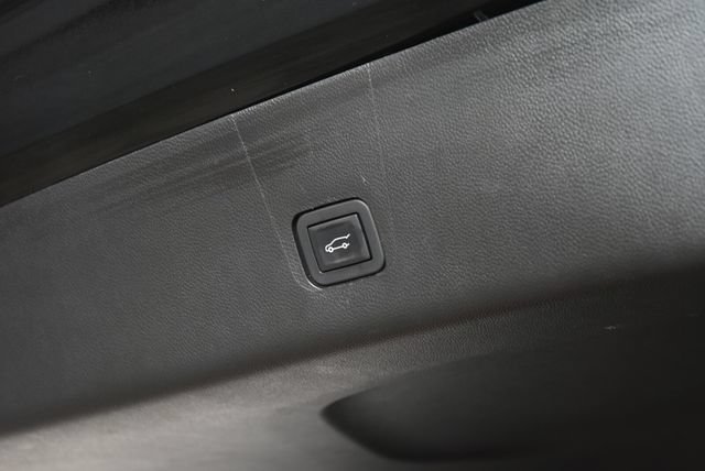 2018 Chevrolet Traverse 1LT - Photo 25