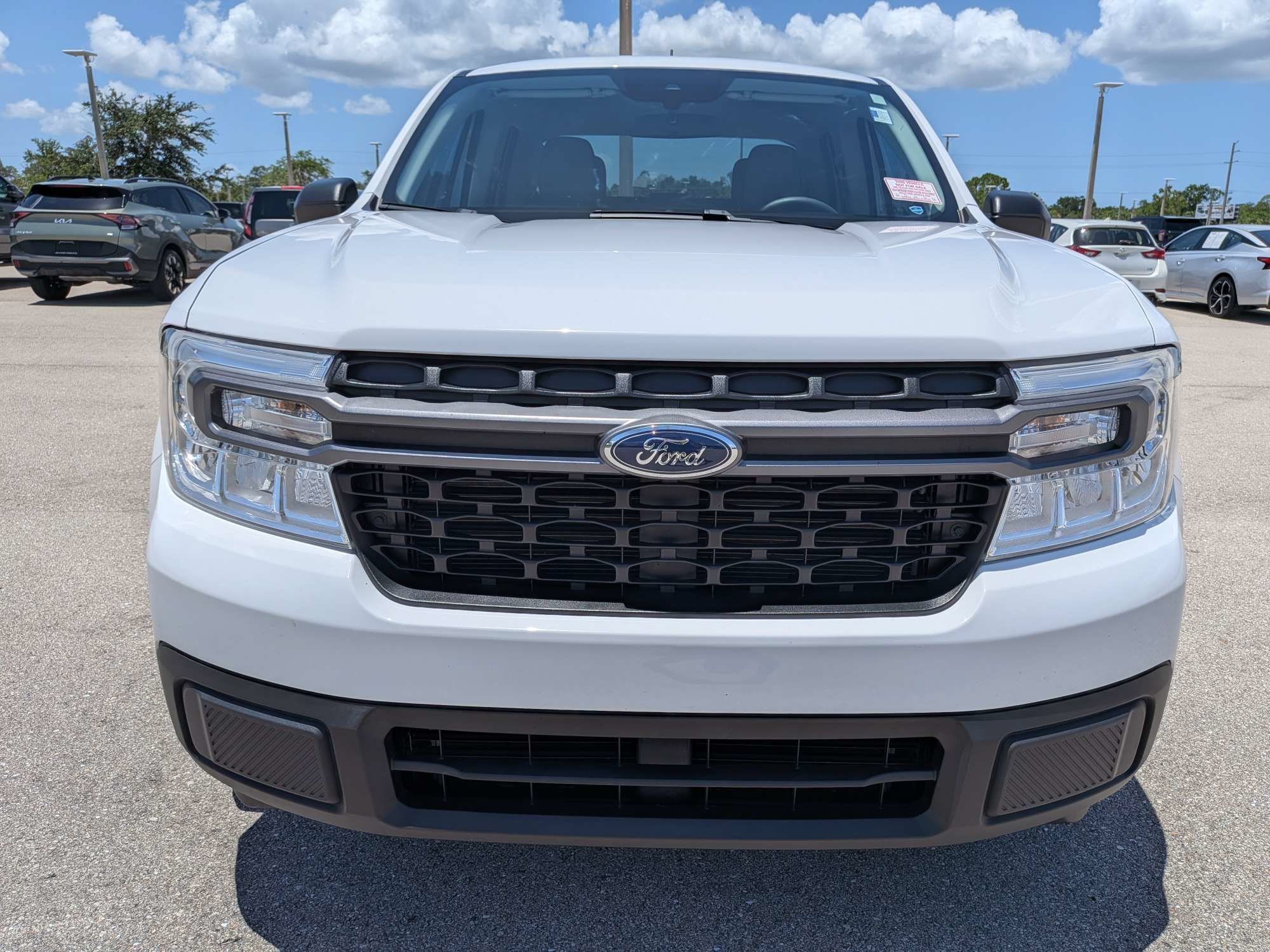 Used 2022 Oxford White Ford XLT image 3