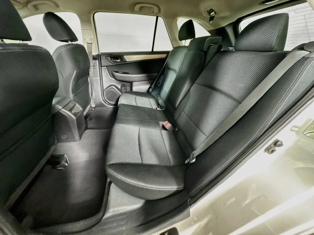 Used 2016 White Subaru 2.5i Premium image 29