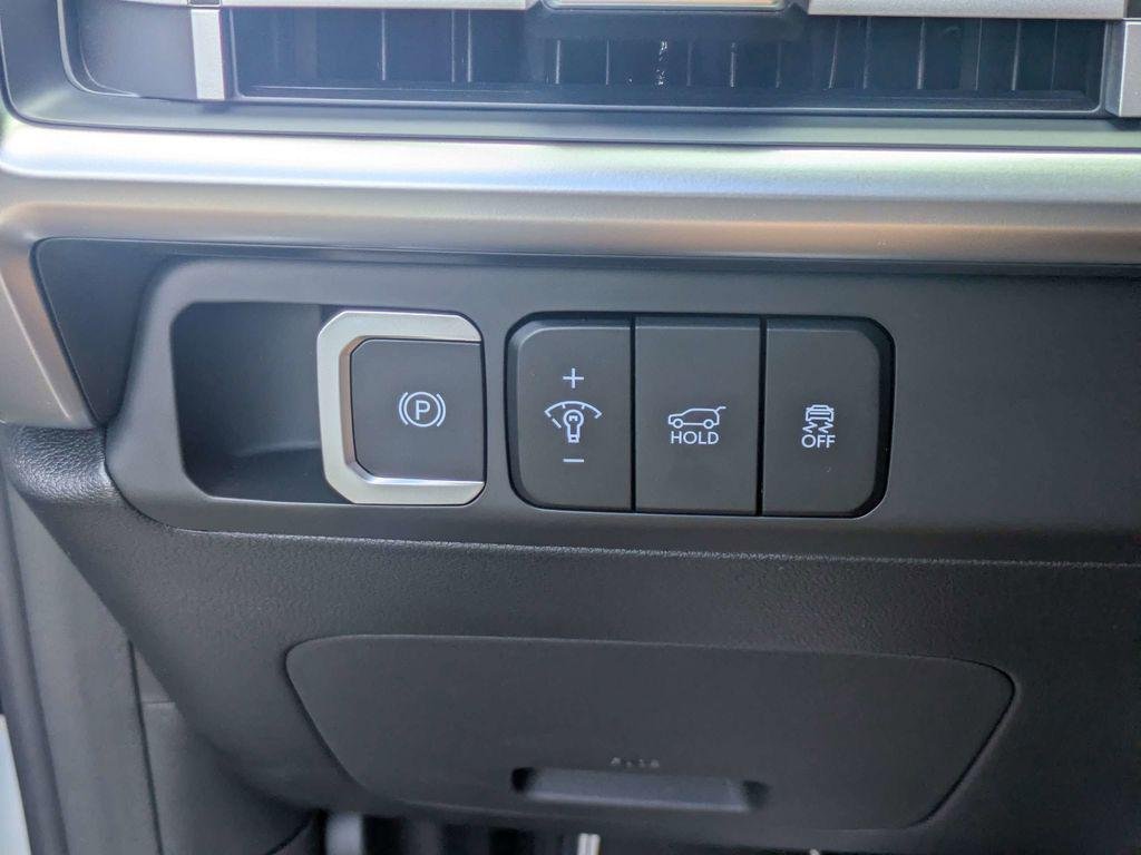 New 2026 White Hyundai SEL image 25