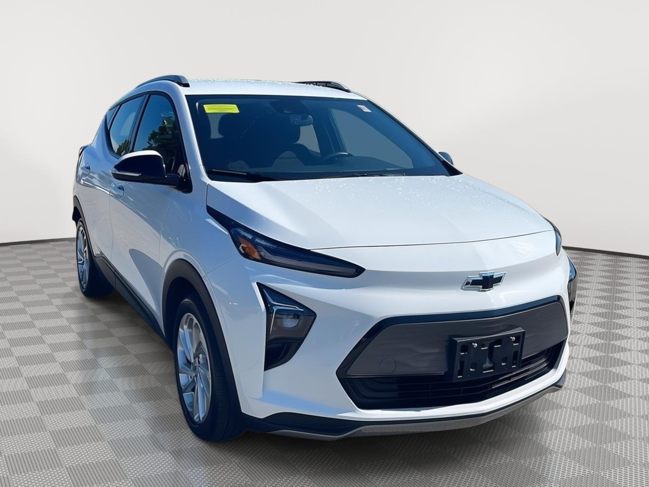 Used 2023 Summit White Chevrolet LT image 3
