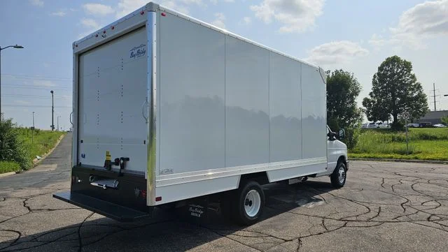 New 2027 Oxford White Ford Base image 3