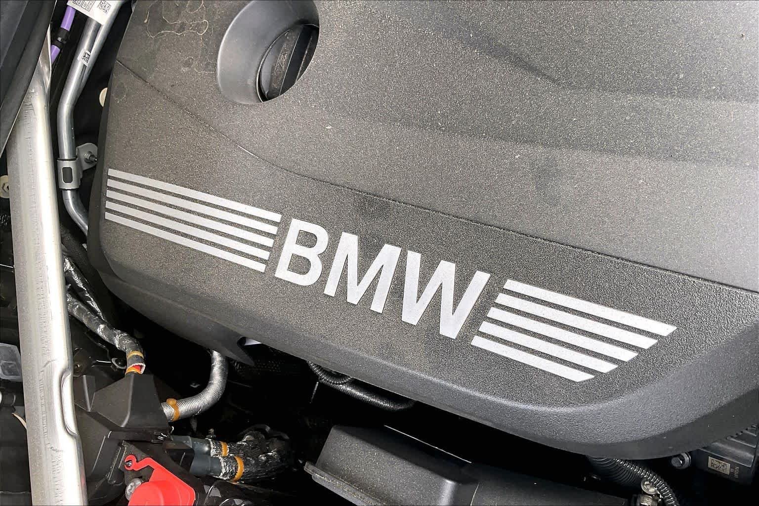 Used 2026 Carbon Black Metallic BMW xDrive40i image 34