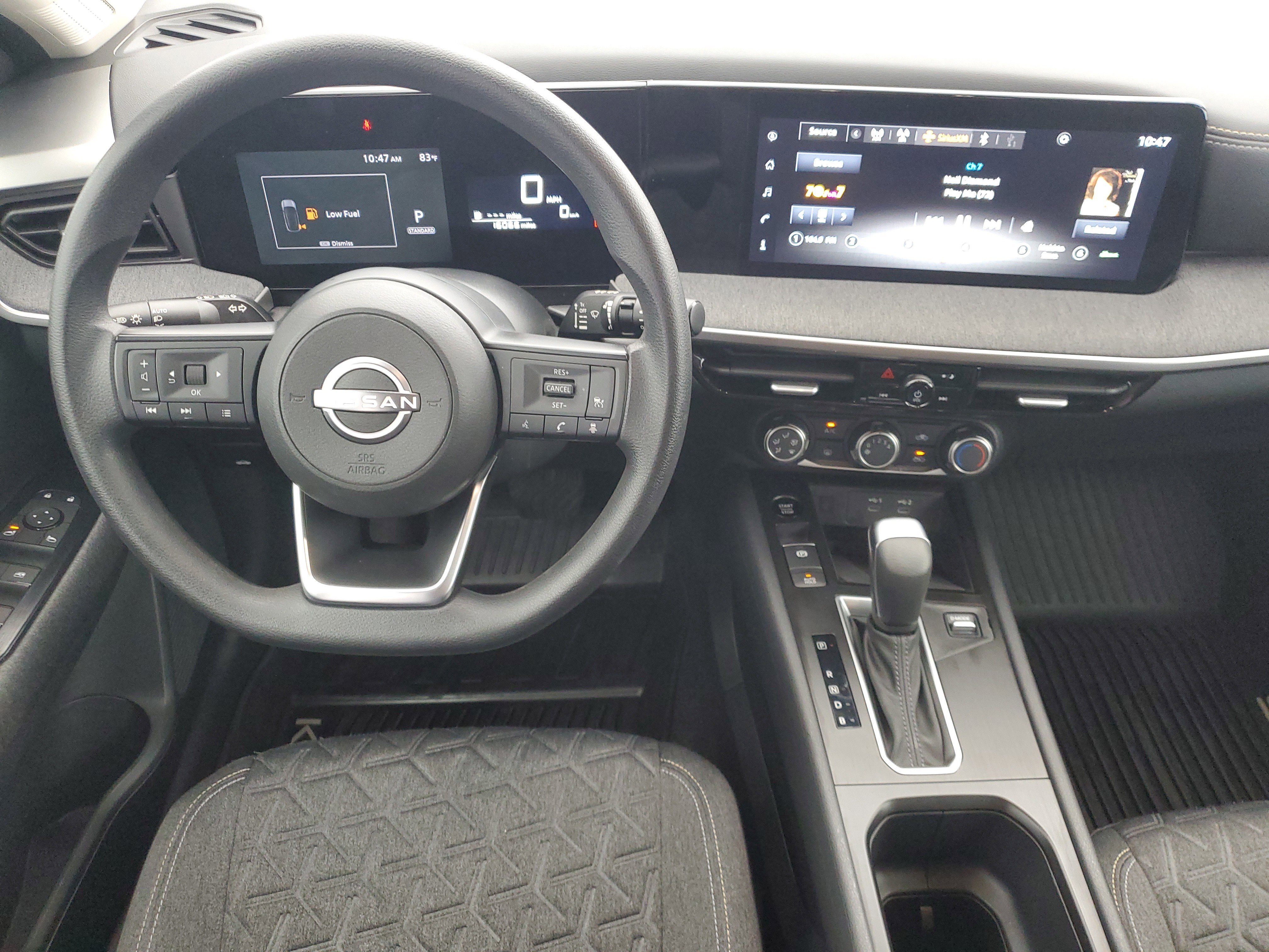Used 2025 Super Black Nissan SV image 15