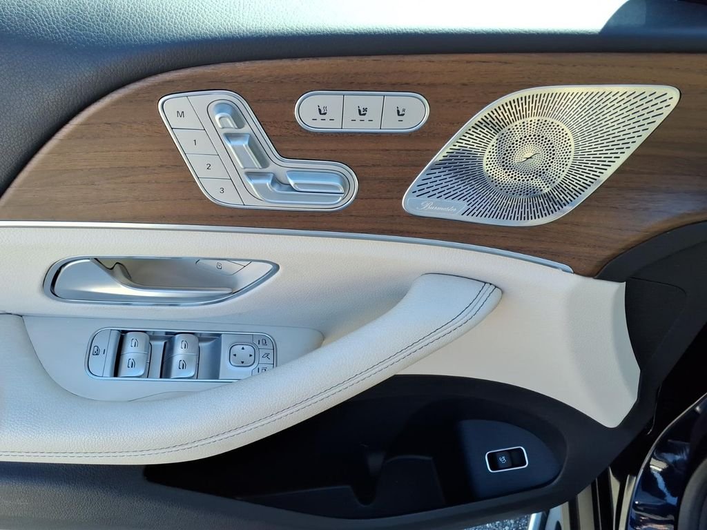Used 2022 Blue Mercedes-Benz GLE 350 image 19