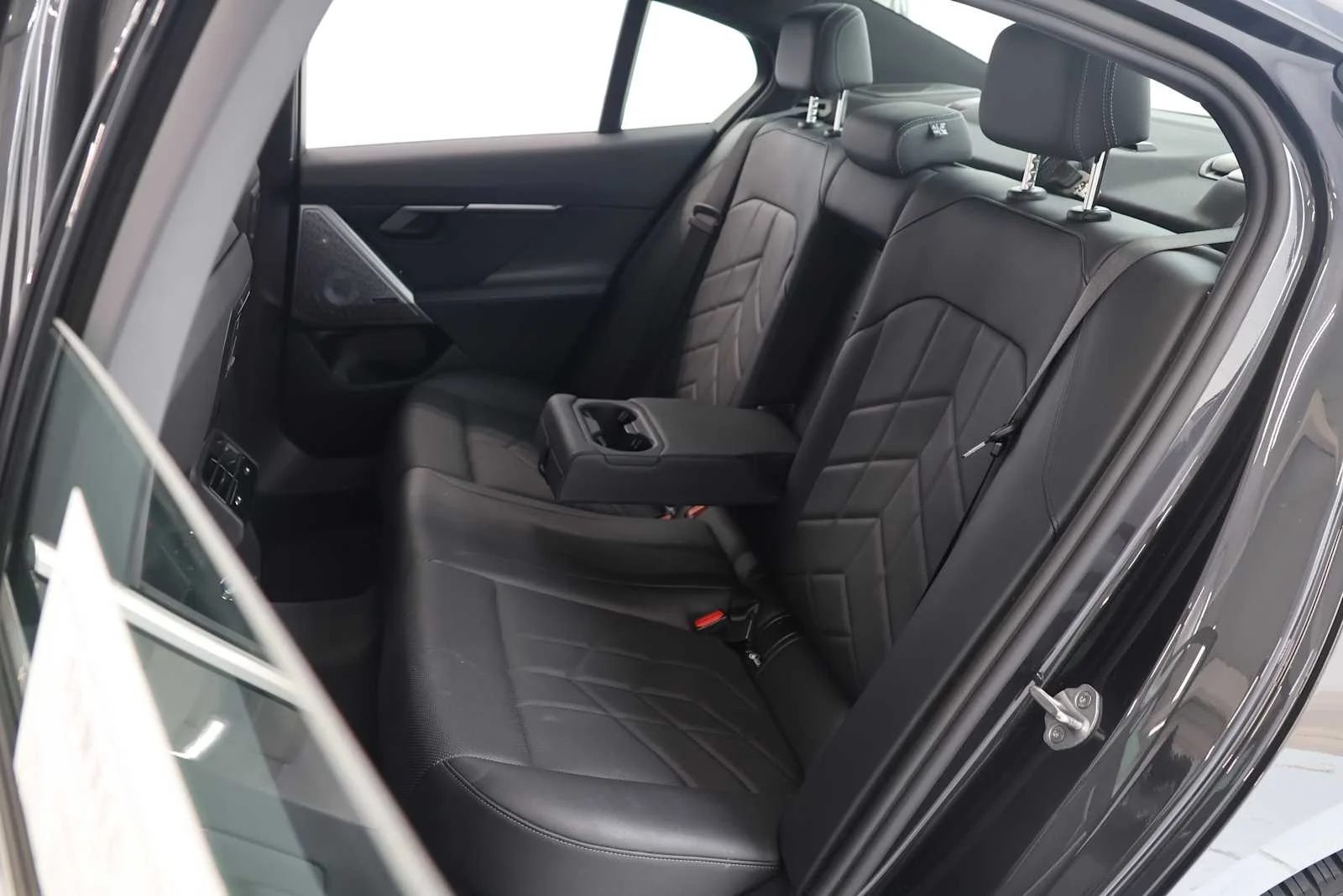 Used 2024 Dark Graphite Metallic BMW 530i xDrive image 24
