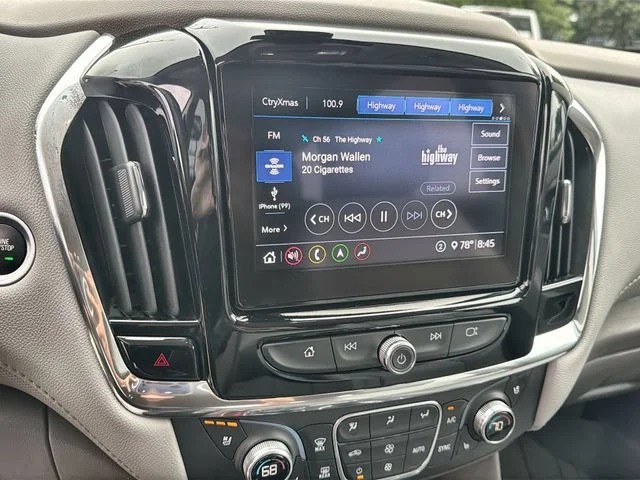 Used 2020 SILVER ICE METALLIC Chevrolet Premier image 13