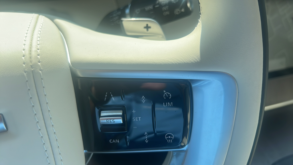 2026 Land Rover Range Rover SE - Photo 33