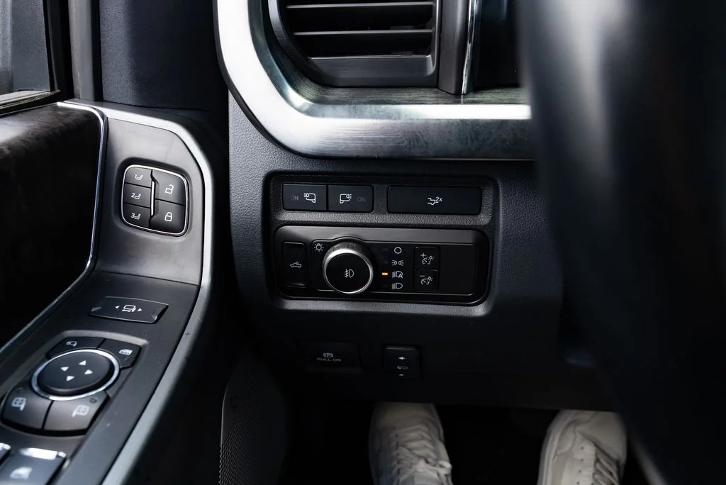 Used 2024 White Ford Lariat image 13
