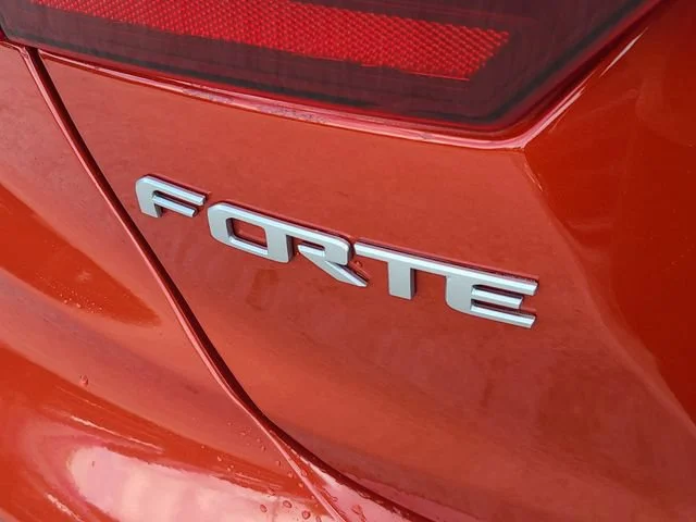 Used 2023 Orange Kia GT-Line image 10