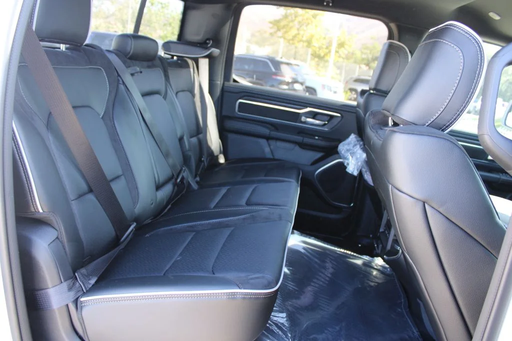 New 2026 Bright White Clear-Coat Exterior Paint Ram Laramie image 10
