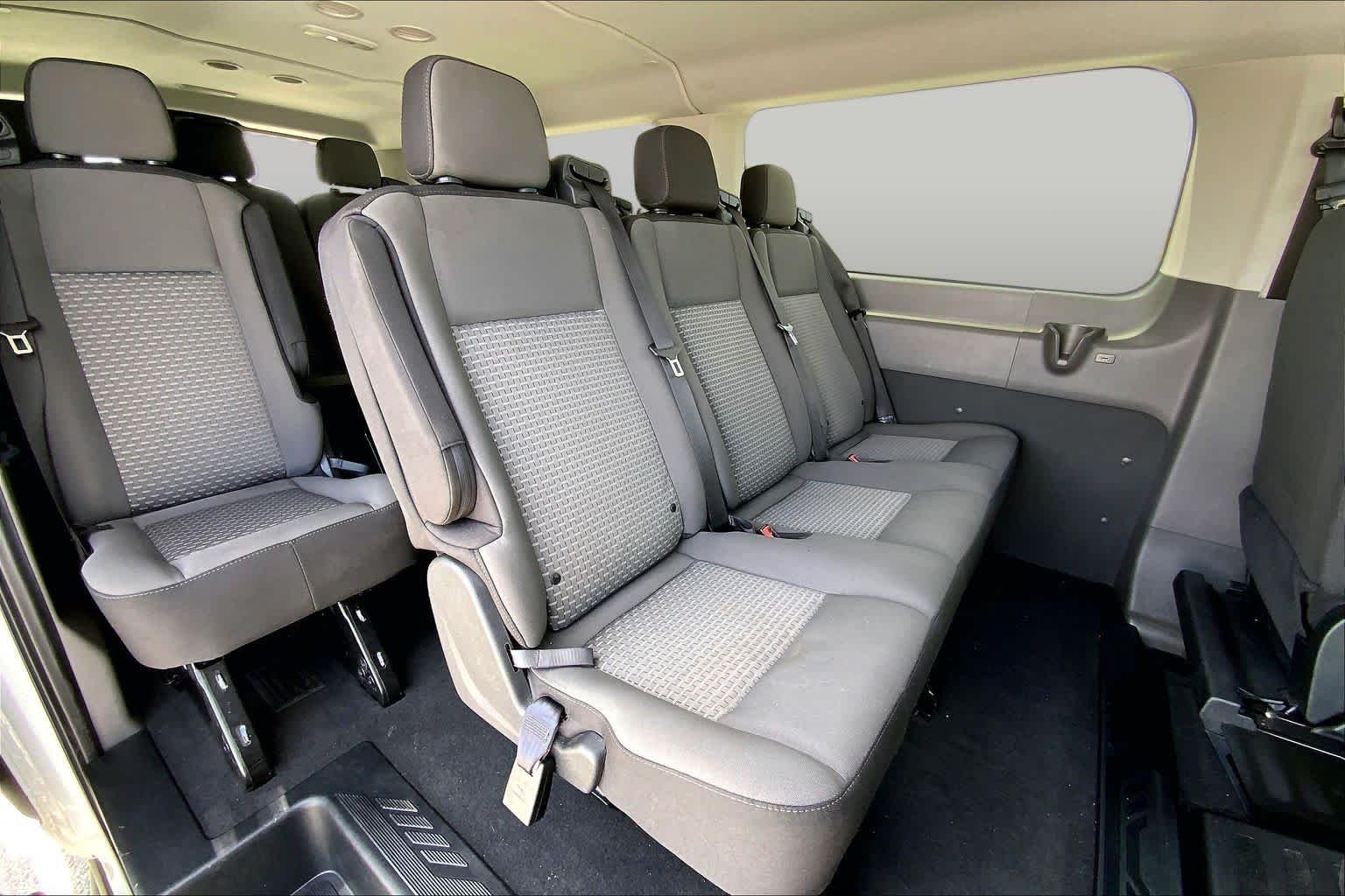 Used 2025 Oxford White Ford XLT image 19