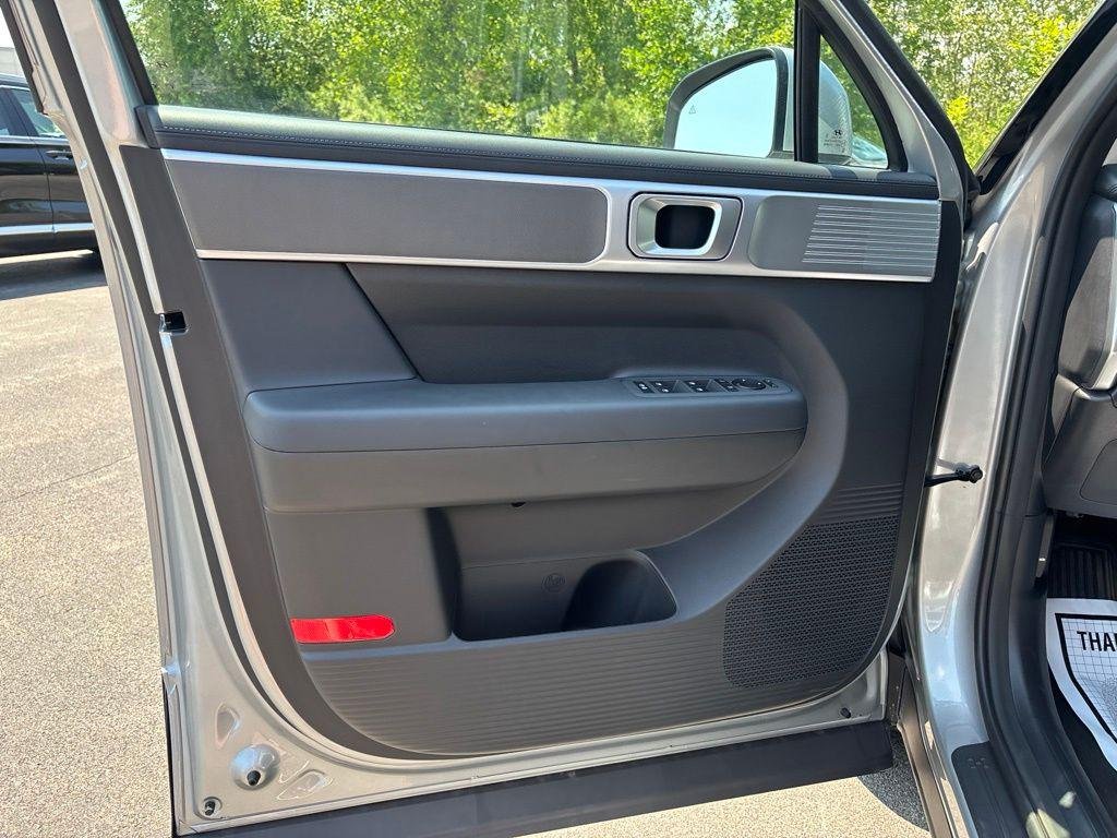 New 2026 Silver Hyundai SE AWD image 12