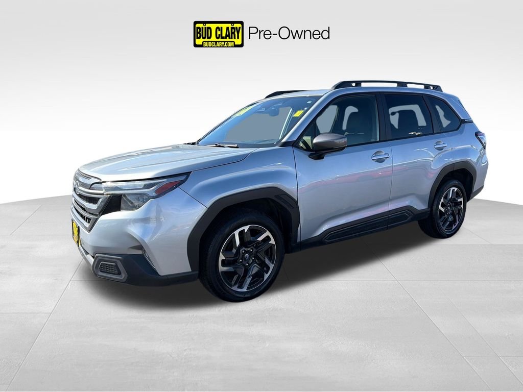 2025 Subaru Forester Limited's photo