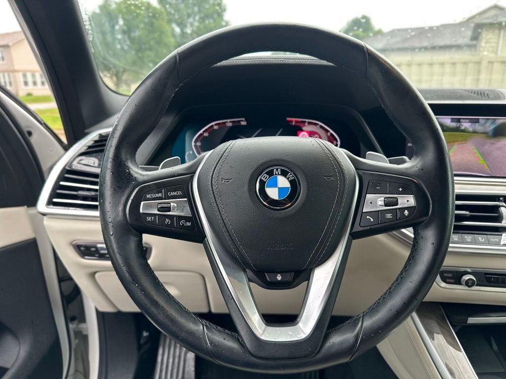 Used 2019 Mineral White Metallic BMW xDrive40i image 29
