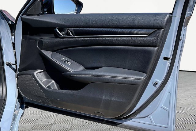 Used 2022  Honda Sport image 19