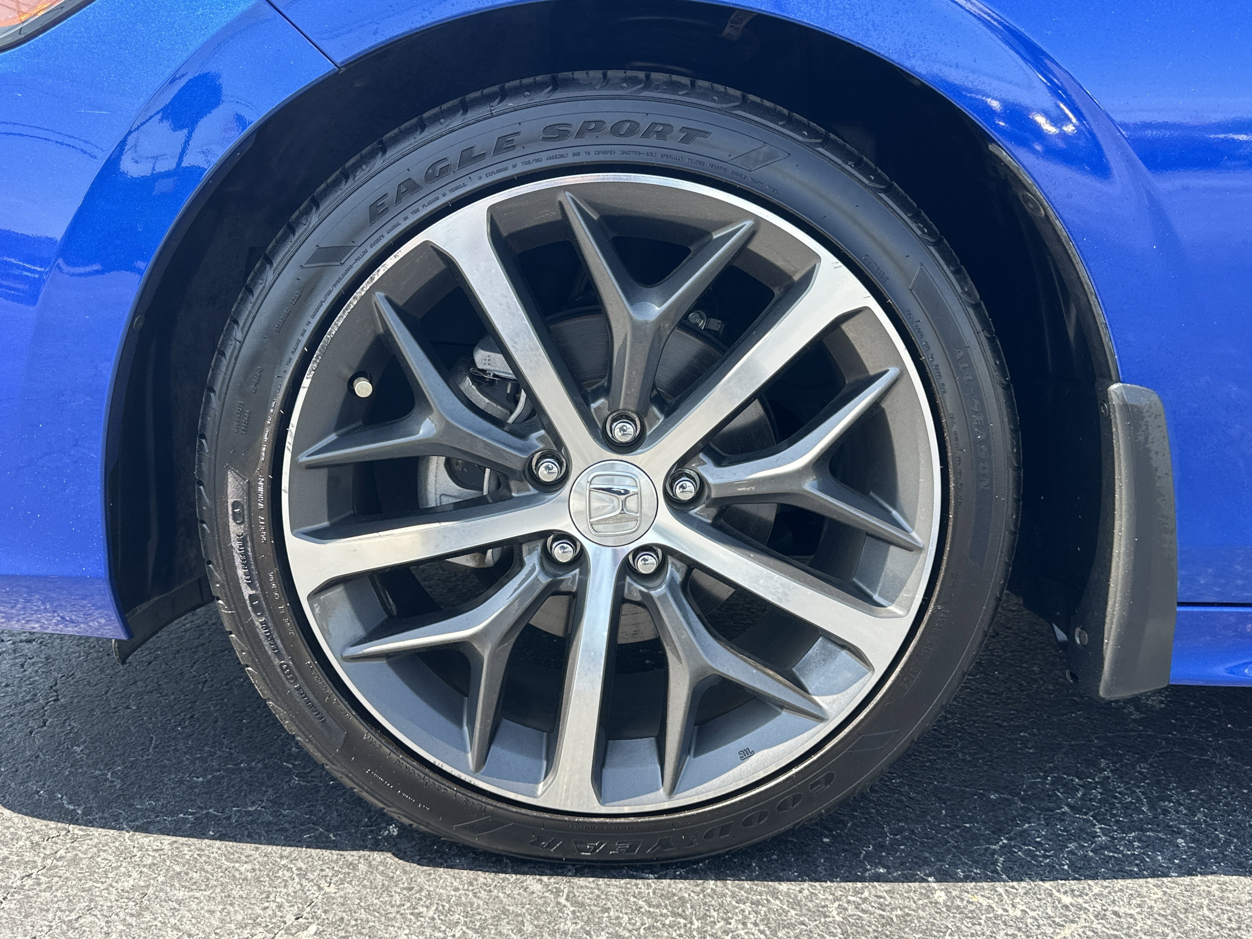 Used 2022  Honda Touring image 12