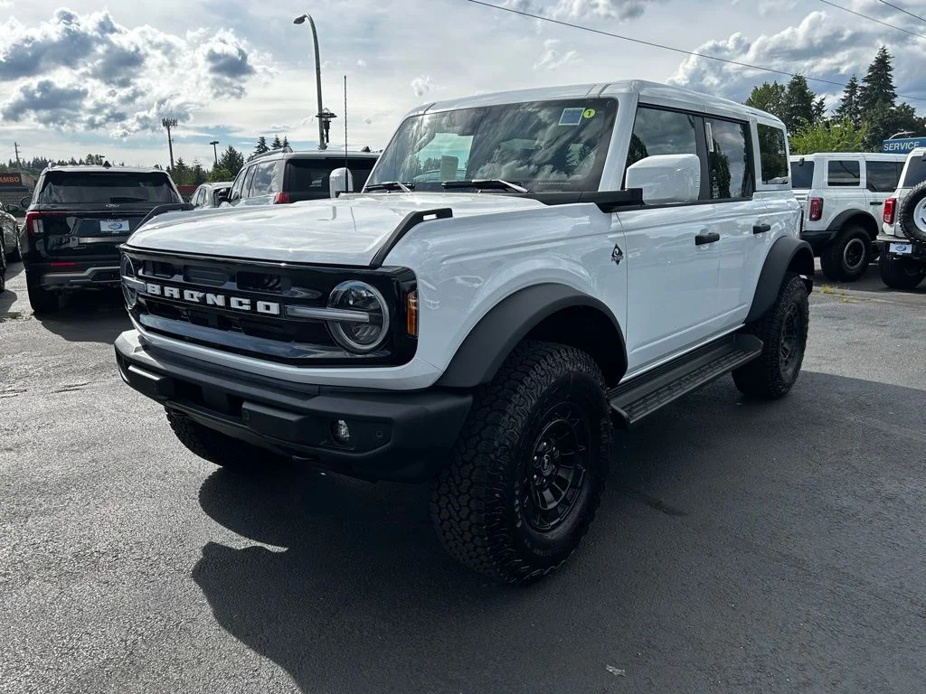 New 2026 White Ford Outer Banks image 6