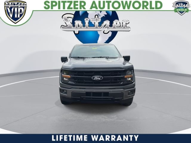 New 2026 Carbonized Gray Metallic Ford XLT image 3