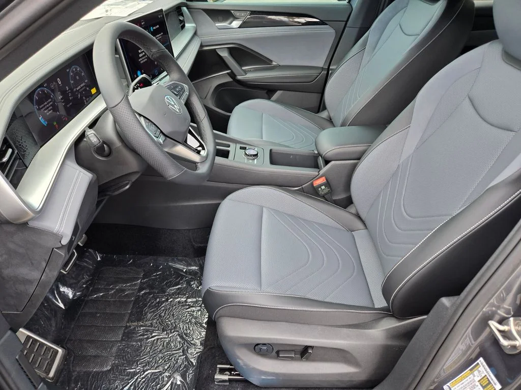 New 2026 Silver Volkswagen 2.0T SE R-Line Black image 6