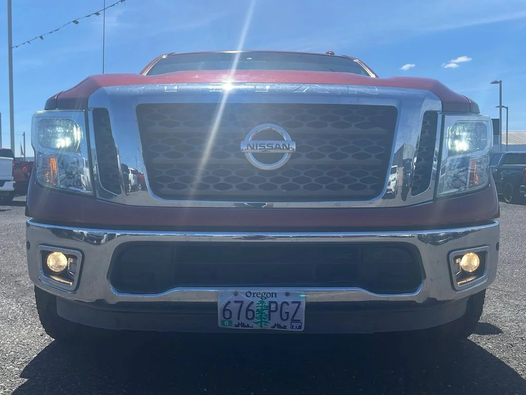 Used 2017 Cayenne Red Nissan SV image 25