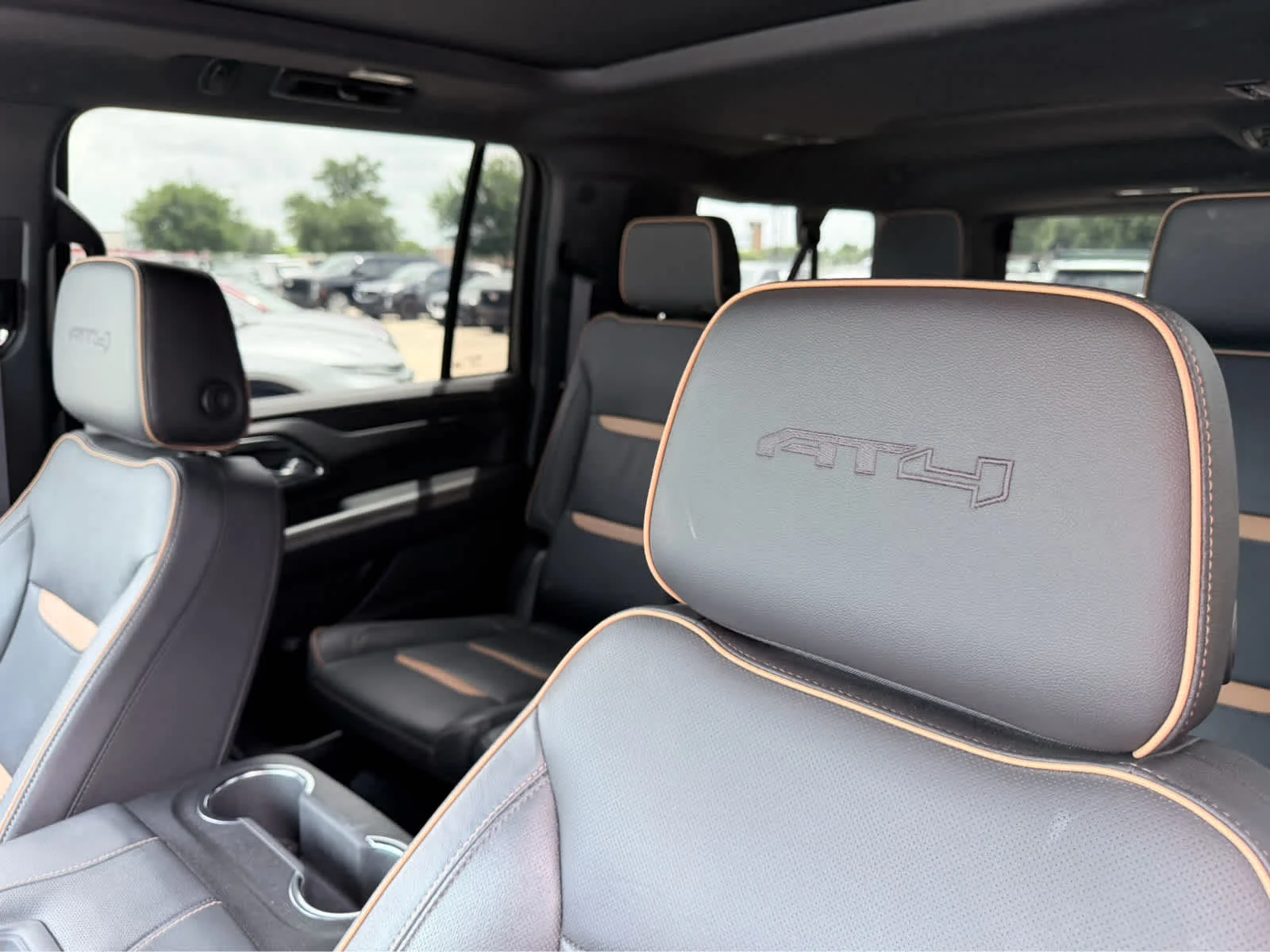 Used 2023 Sterling Metallic GMC AT4 image 28