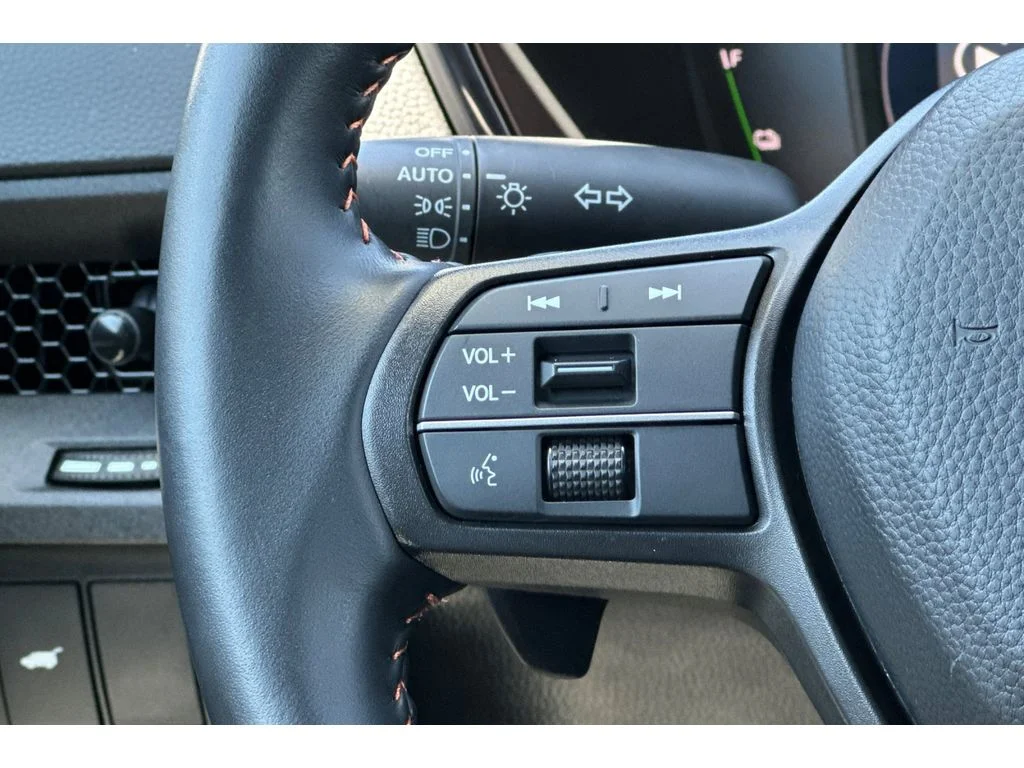 Used 2026 Solar Silver Metallic Honda Sport-L image 36