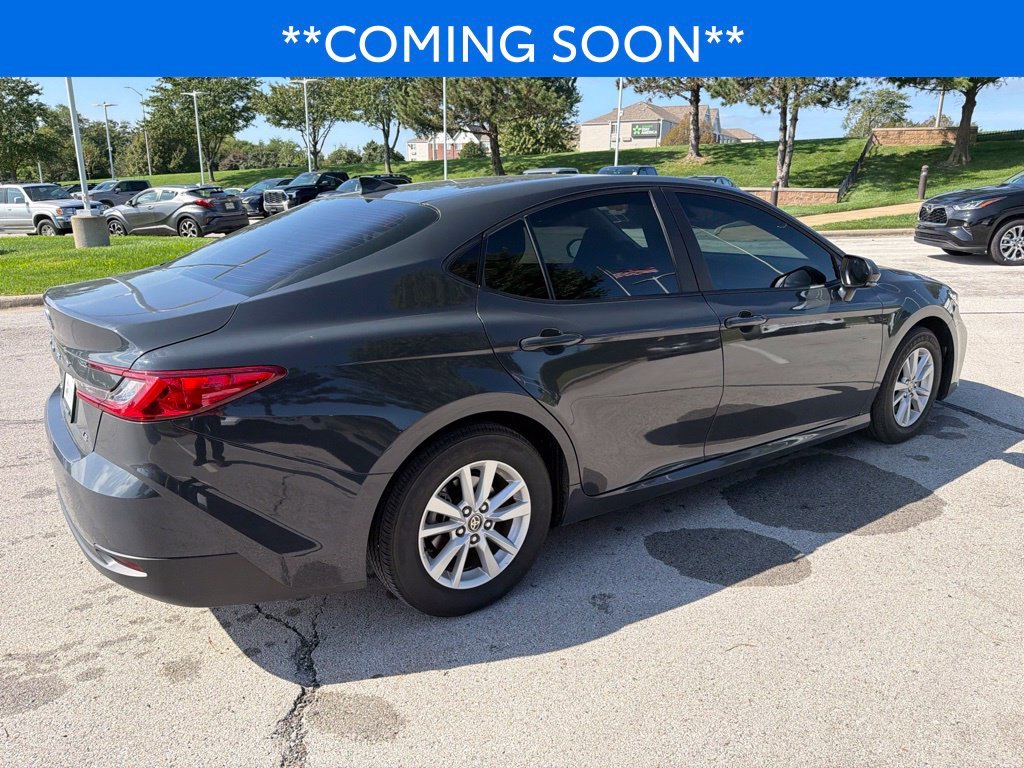 Used 2025  Toyota LE image 7
