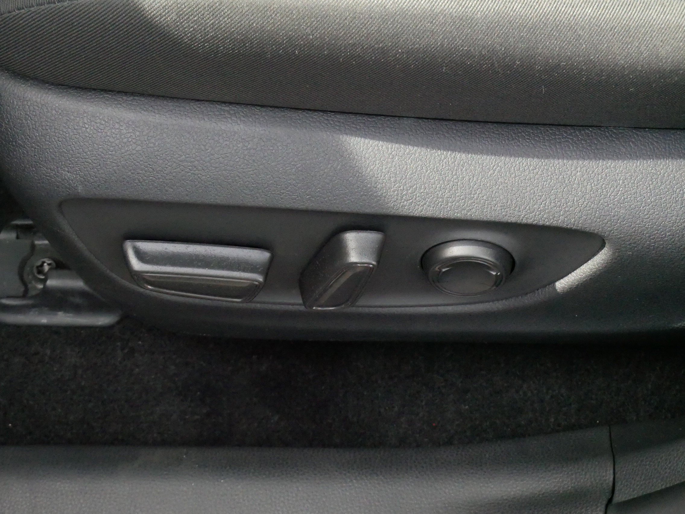 Certified Used 2025 MIDNIGHT BLACK METALLIC Toyota XLE image 20