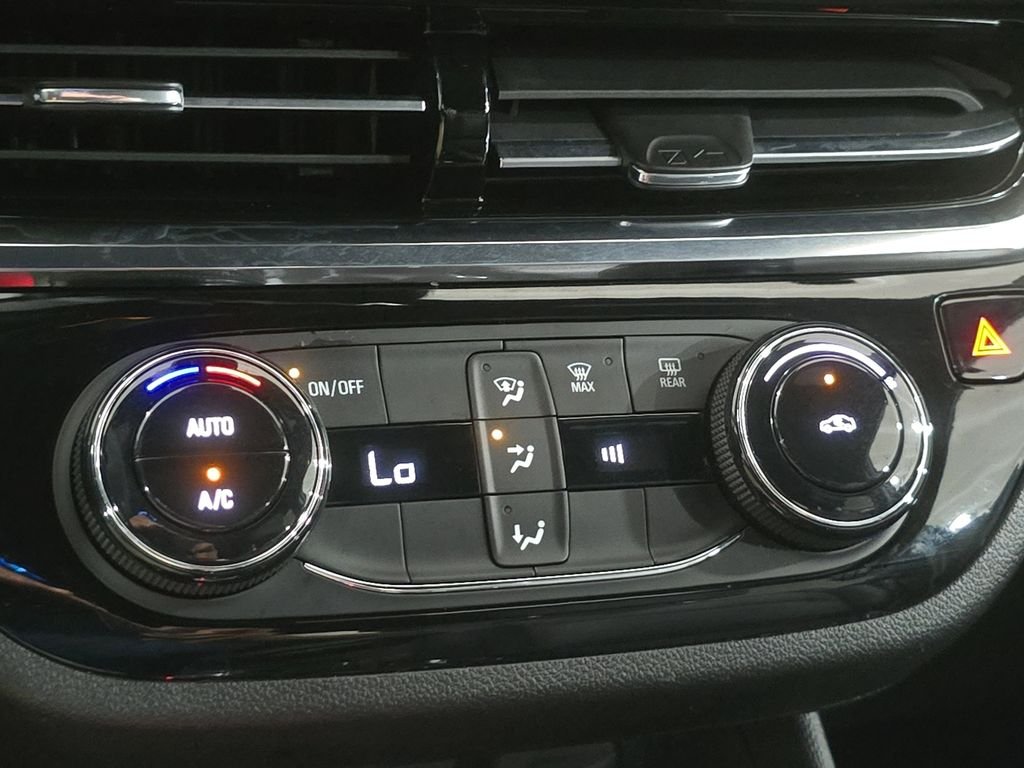 Used 2024 Ebony Twilight Metallic Buick Sport Touring image 21