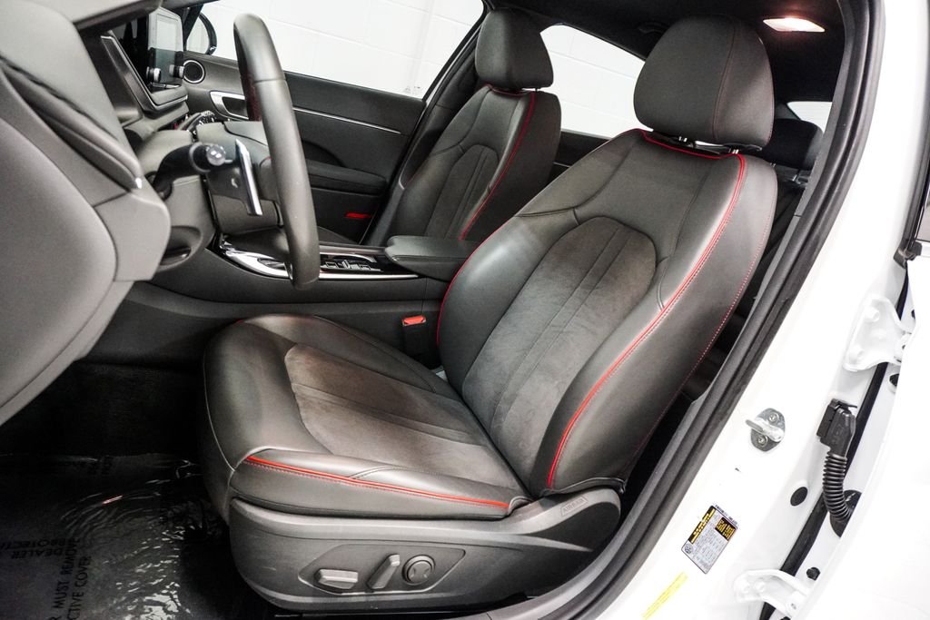 Used 2021 Gray Hyundai SEL Plus image 6