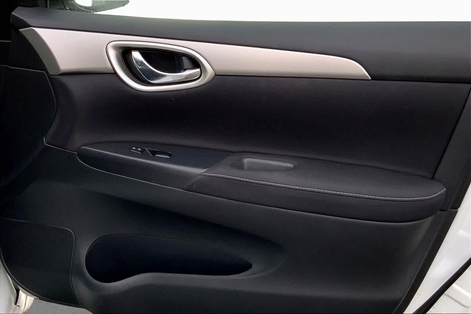 Used 2015 Fresh Powder Nissan S image 22