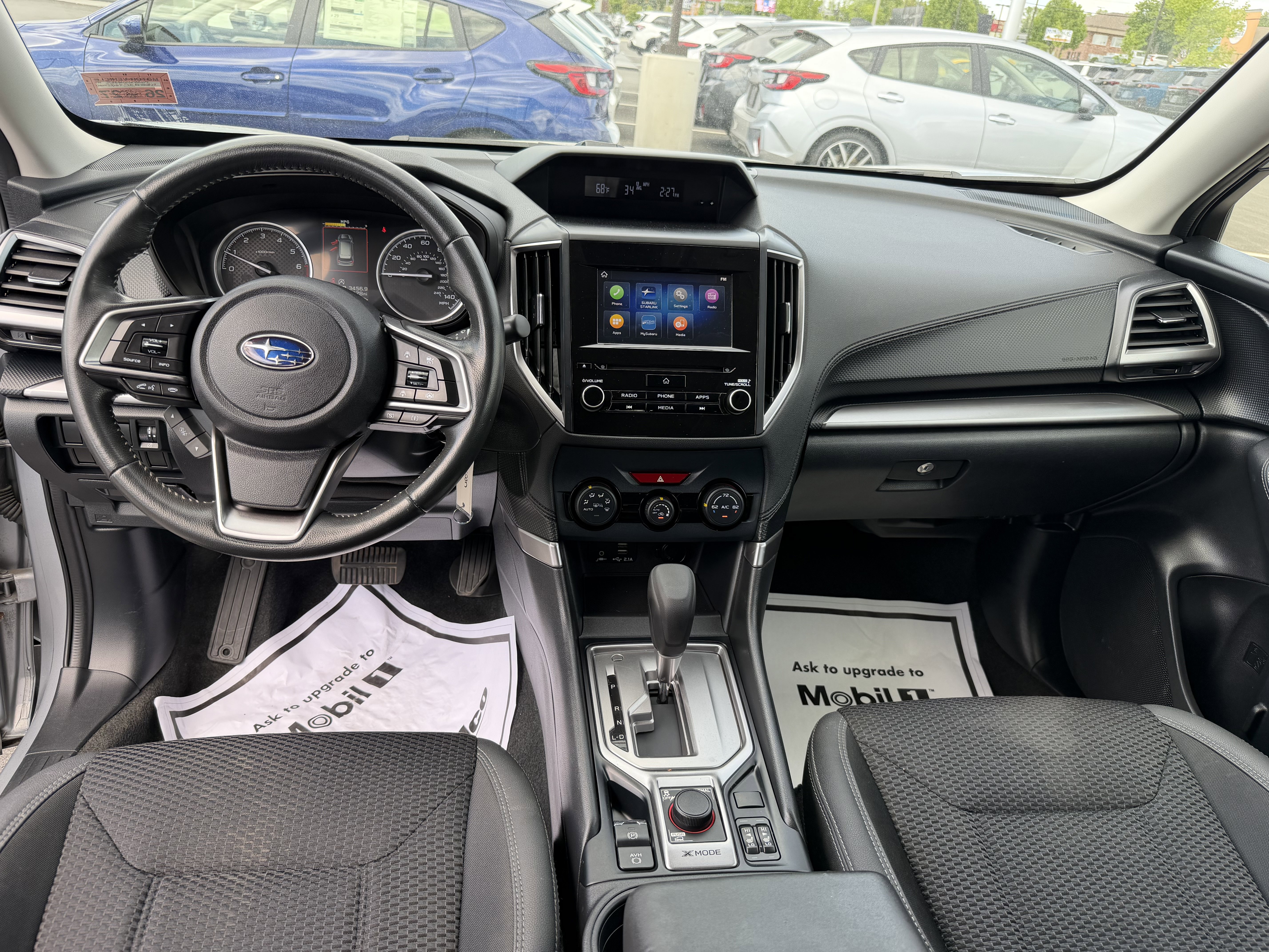 Used 2020 Ice Silver Metallic Subaru Premium image 10